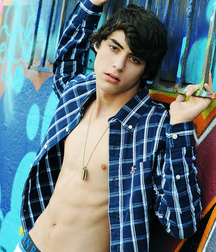Hot Guys 35 61ad068f8edd8.jpg