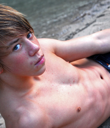 Hot Guys 35 61ad070ed4349.jpg