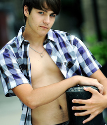 Hot Guys 35 61ad07e3b7e94.jpg