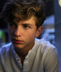 Hot Guys 37 61aff6b29b0f8.jpg