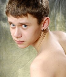 Hot Guys 37 61aff6e456f7f.jpg