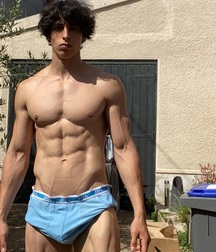 Hot Guys 38 61b05efe59eb1.jpg