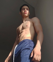 Hot Guys 38 61b05fc0e8ccc.jpg