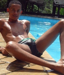 Hot Guys 40 61b39c282d384.jpg