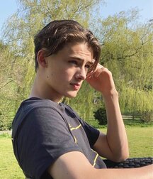 Hot Guys 40 61b39c416a453.jpg