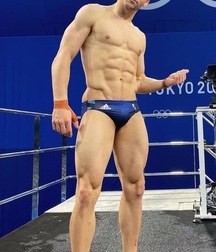 Hot Guys 40 61b39c4728f9f.jpg