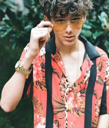 Hot Guys 40 61b39c654e07a.jpg