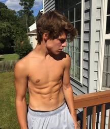 Hot Guys 44 61bd048f2cb3a.jpg