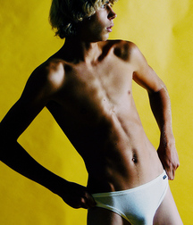 Hot Guys 45 61c062e7caa27.jpg