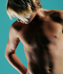 Hot Guys 45 61c0638de9a2f.jpg