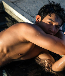 Hot Guys 45 61c0654487382.jpg
