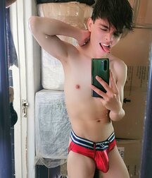 Hot Guys 46 61c08dbb8aa36.jpg