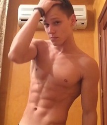 Hot Guys 46 61c08e31f402a.jpg
