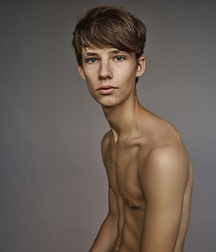 Hot Guys 46 61c08e35be82c.jpg