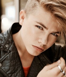 Hot Guys 49 61d4673c4b0cf.jpg