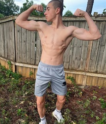 Hot Guys 49 61d467713c900.jpg