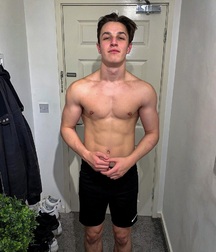 Hot Guys 49 61d467eeb50da.jpg