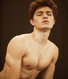Hot Guys 49 61d467f17987c.jpg