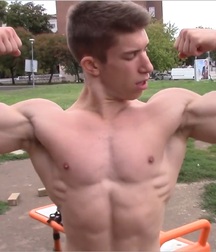 Hot Guys 49 61d4680edb7f9.jpg