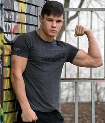 Hot Guys 59 6293c29253784.jpg