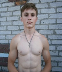 Hot Guys 61 62d0bd04338e9.jpg