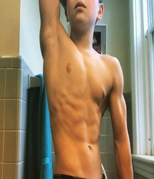 Hot Guys 61 62d0bd0b3574a.jpg