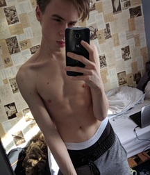 Hot Guys 61 62d0bd2e56002.jpg