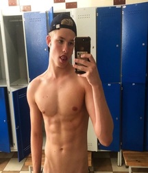 Hot Guys 62 62d6e822ec108.jpg
