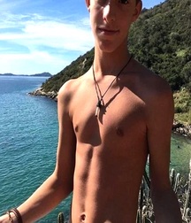 Hot Guys 62 62d6e834a50e9.jpg