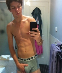 Hot Guys 64 62ed9111c0778.jpg