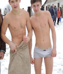 Hot Guys 64 62ed911f5d28a.jpg