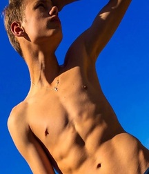 Hot Guys 64 62ed91c853fb2.jpg