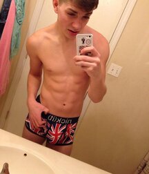 Tiago Gay Tube Twink Boy Selfies 600e9ab4ab225.jpg