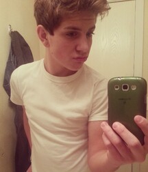 Tiago Gay Tube Twink Boy Selfies 600e9aba77e34.jpg