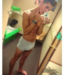 Tiago Gay Tube Twink Boy Selfies 600e9abc7b357.jpg
