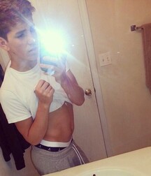 Tiago Gay Tube Twink Boy Selfies 600e9abebfdc7.jpg