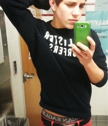 Tiago Gay Tube Twink Boy Selfies 600e9acaaaeac.jpg