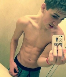 Tiago Gay Tube Twink Boy Selfies 600e9af38e38e.jpg