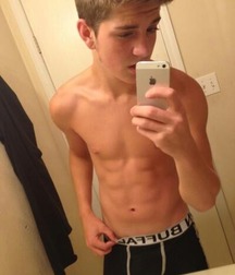 Tiago Gay Tube Twink Boy Selfies 600e9af7eaf1d.jpg