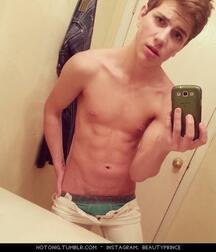 Tiago Gay Tube Twink Boy Selfies 600e9b4609ba6.jpg