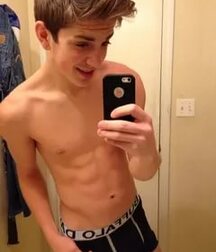 Tiago Gay Tube Twink Boy Selfies 600e9b4fa02d0.jpg