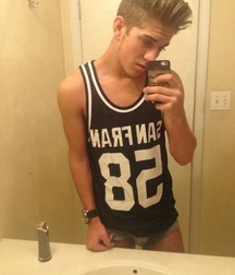 Tiago Gay Tube Twink Boy Selfies 600e9b985edc1.jpg