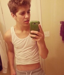 Tiago Gay Tube Twink Boy Selfies 600e9ba4c7e8c.jpg