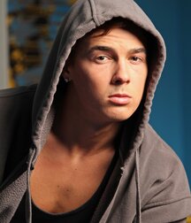 Justin Owen Gay Tube 6026ed3d3a76b.jpg