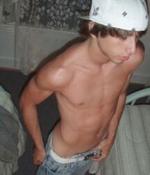 PC0002 Shirtless Guys Gay Tube 600741efacbcb.jpg