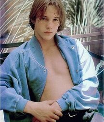 PC0002 Shirtless Guys Gay Tube 6007420f61866.jpg