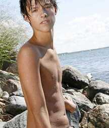 PC0002 Shirtless Guys Gay Tube 6007421be1be3.jpg