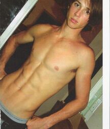 PC0002 Shirtless Guys Gay Tube 60074240af3ff.jpg