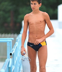 PC0002 Shirtless Guys Gay Tube 600742bc65f91.jpg