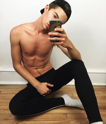 Chris Walsh The Star Gay Tube 6050c8a41d1ee.jpeg
